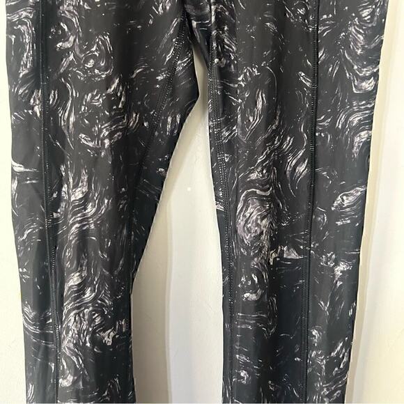 Lululemon Speed Tight II Full on Luxtreme Pockets Yoga Leggings Black Swirl Sz 2 - Picture 7 of 14